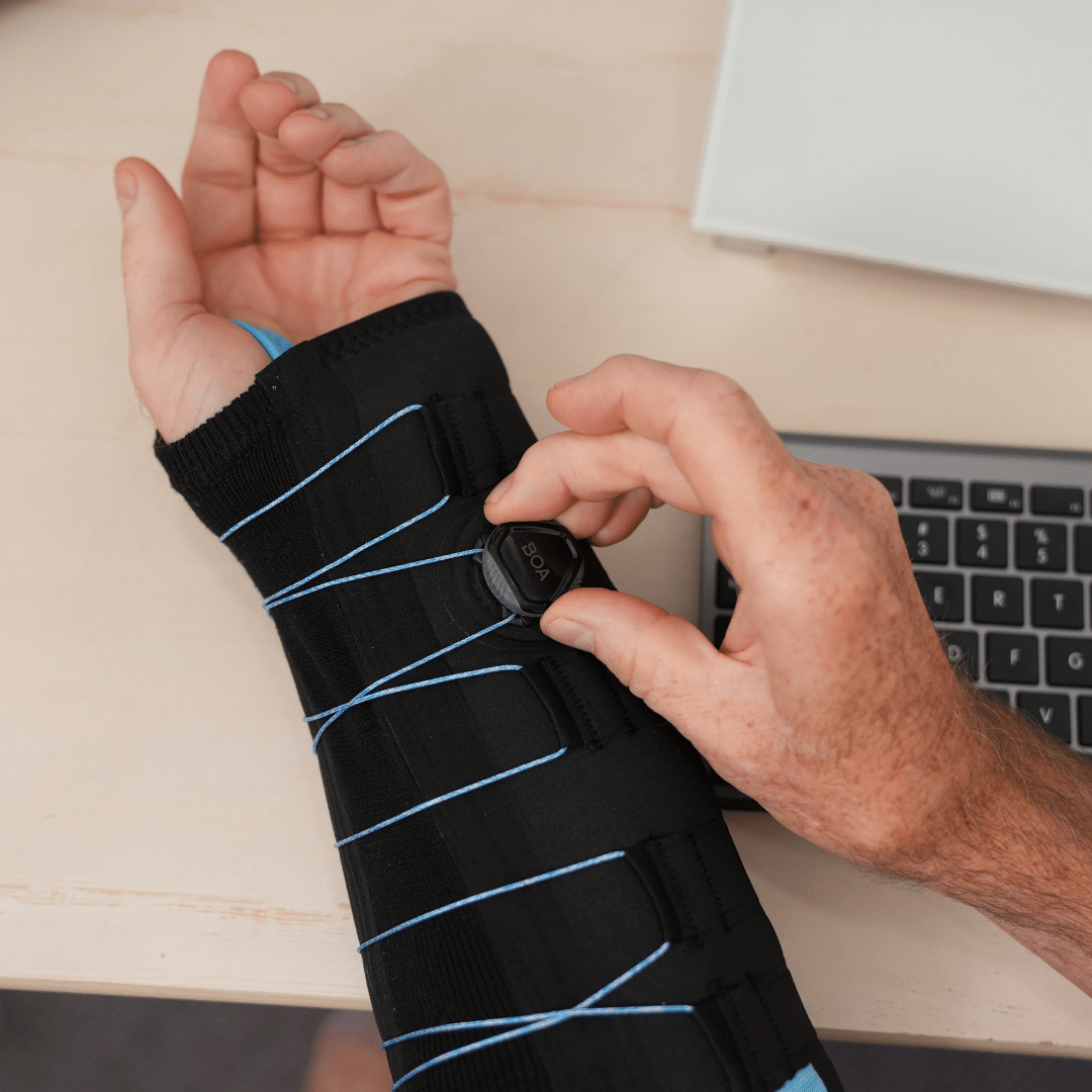 How to Choose the Right Wrist Compression Sleeve – Recoup Fitness